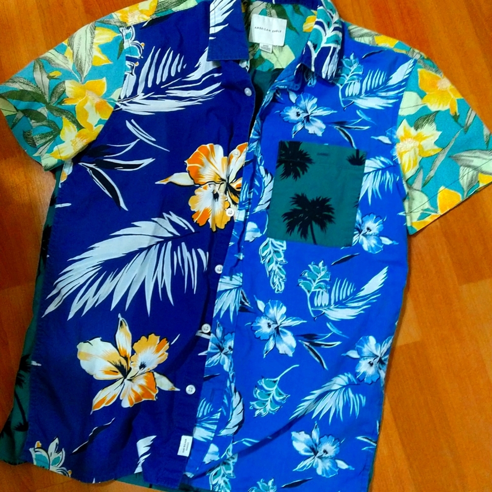 American Eagle Hawaiian shirt
